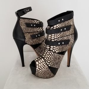 NWOB Kate Ferguson Eroreni platform Heels